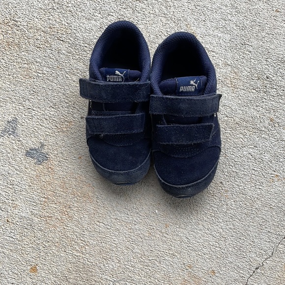 Boys Pumas - Picture 2 of 5